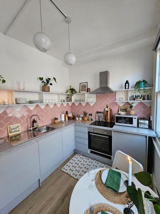 Beautiful And Spacious Flat Londra Exterior foto