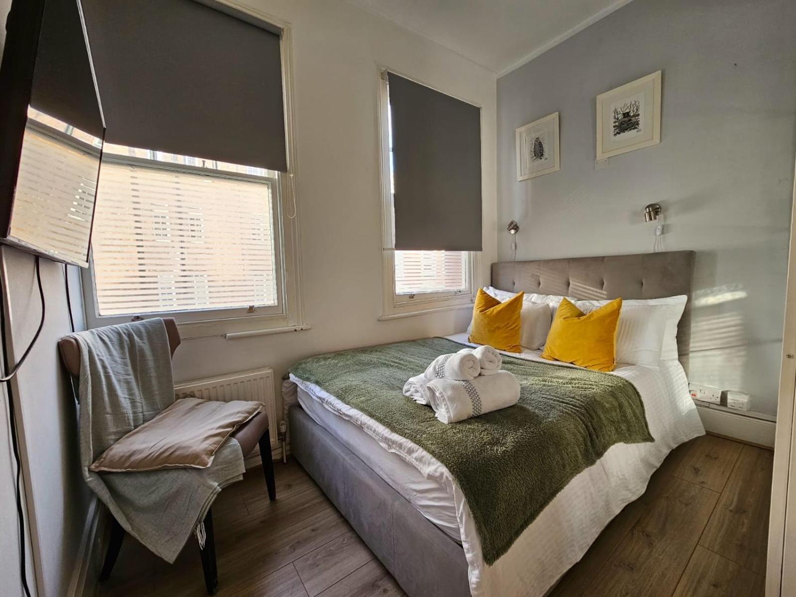 Beautiful And Spacious Flat Londra Exterior foto